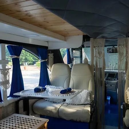 Luxury tent Vamosbus